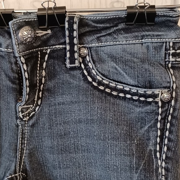 LA Idol USA Jeans, Size 5, Faded Black, Low-Rise, Boot Cut, 30W x 30L, Bedazzled - Picture 5 of 12